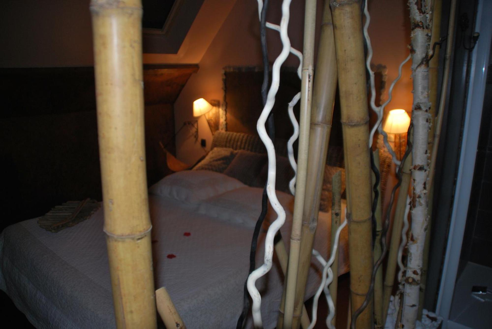 Chambres D Hotes ,Hotel ,Secret D'Une Nuit A Vicq Pres De Onnaing,Avec Piscine 部屋 写真