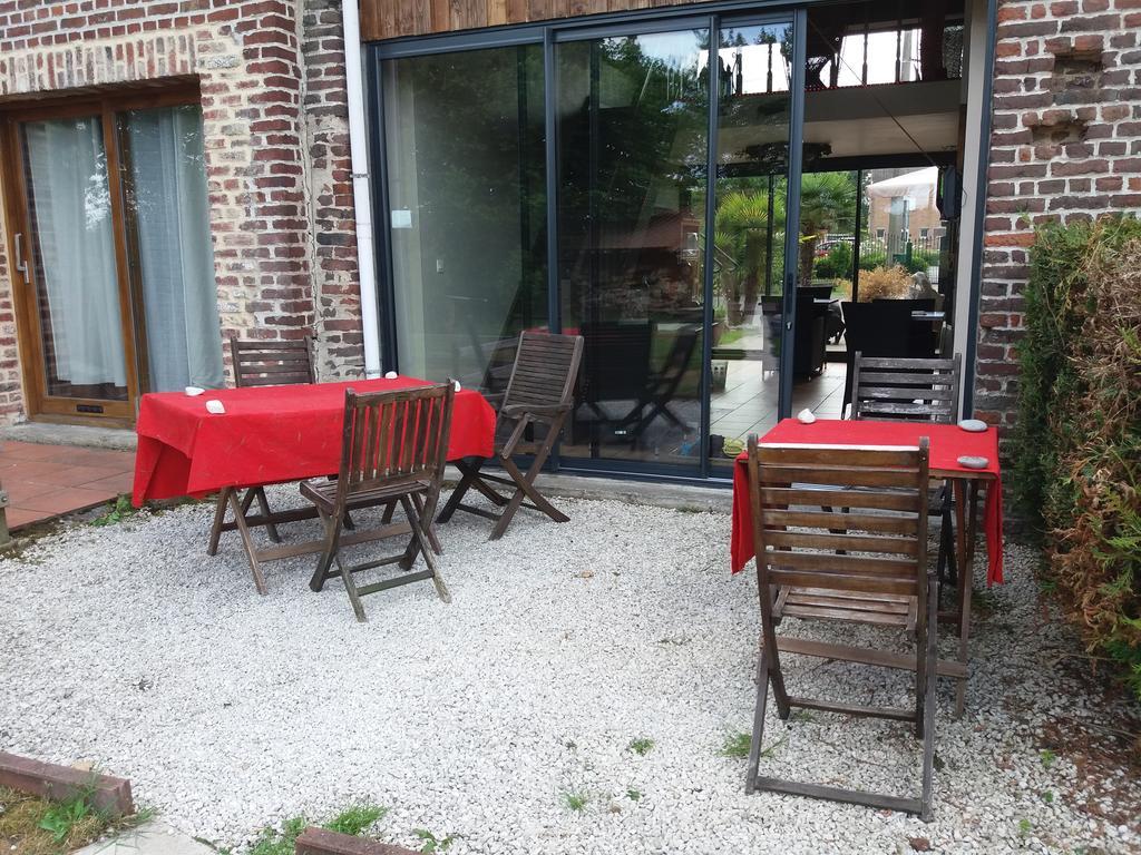 Chambres D Hotes ,Hotel ,Secret D'Une Nuit A Vicq Pres De Onnaing,Avec Piscine エクステリア 写真
