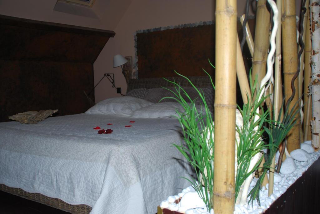 Chambres D Hotes ,Hotel ,Secret D'Une Nuit A Vicq Pres De Onnaing,Avec Piscine エクステリア 写真